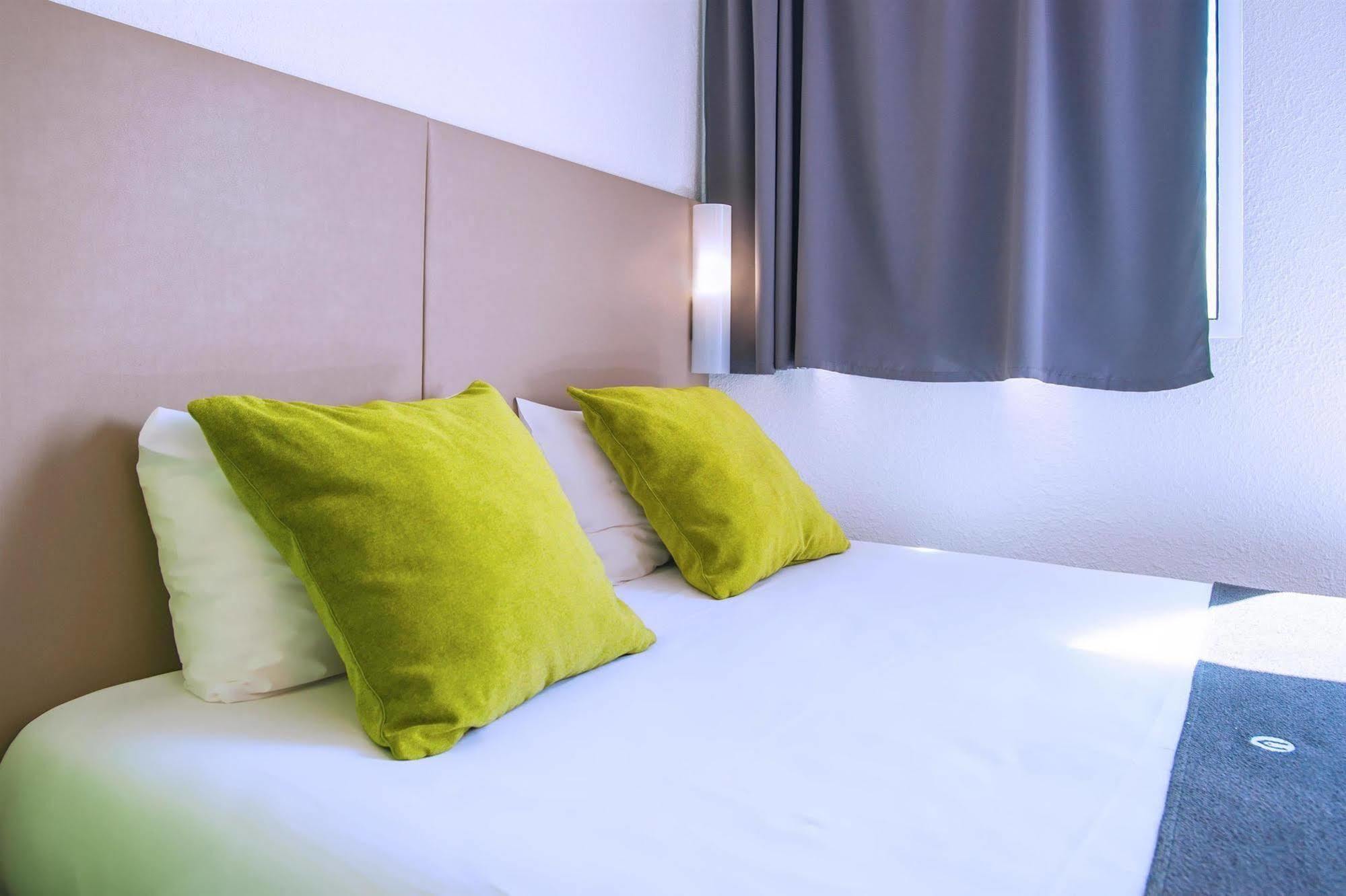Campanile Creteil Centre Hotel Kültér fotó